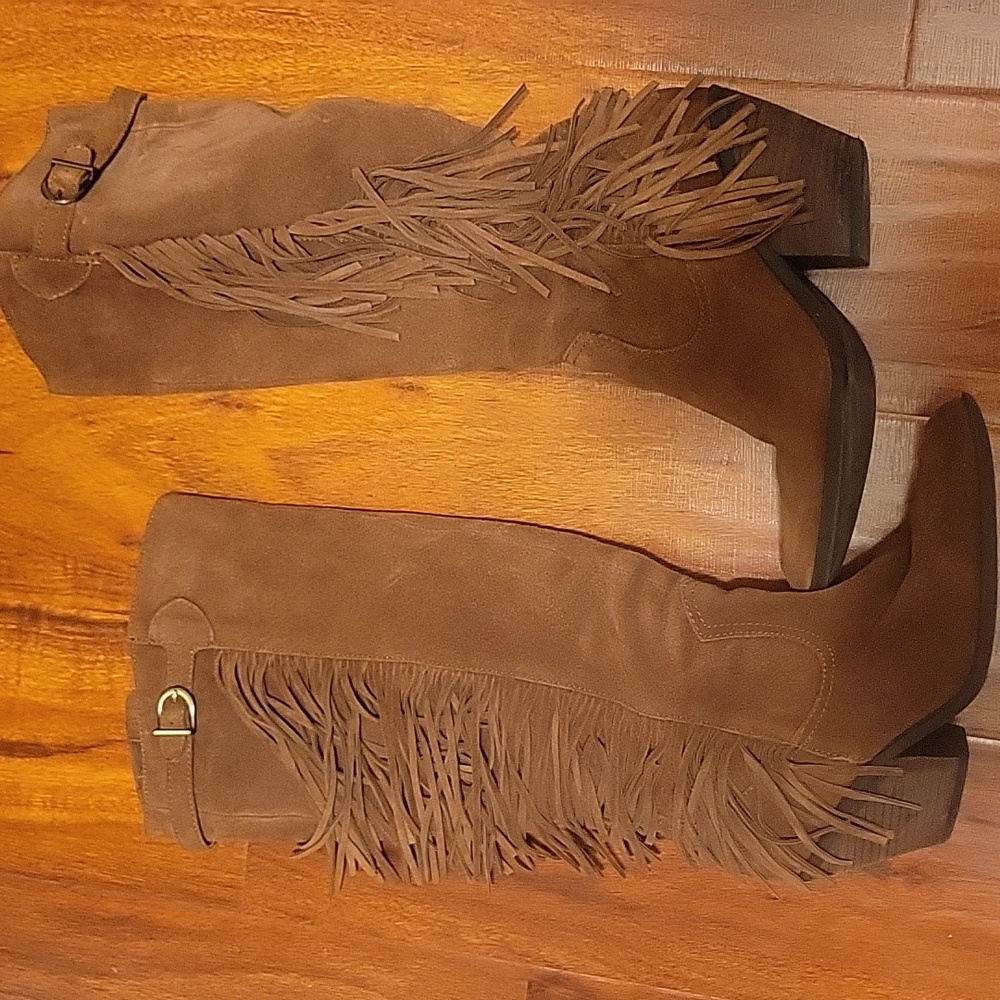 CARLOS SANTANA Genuine Suede Fringe Western Style Boots 🤎